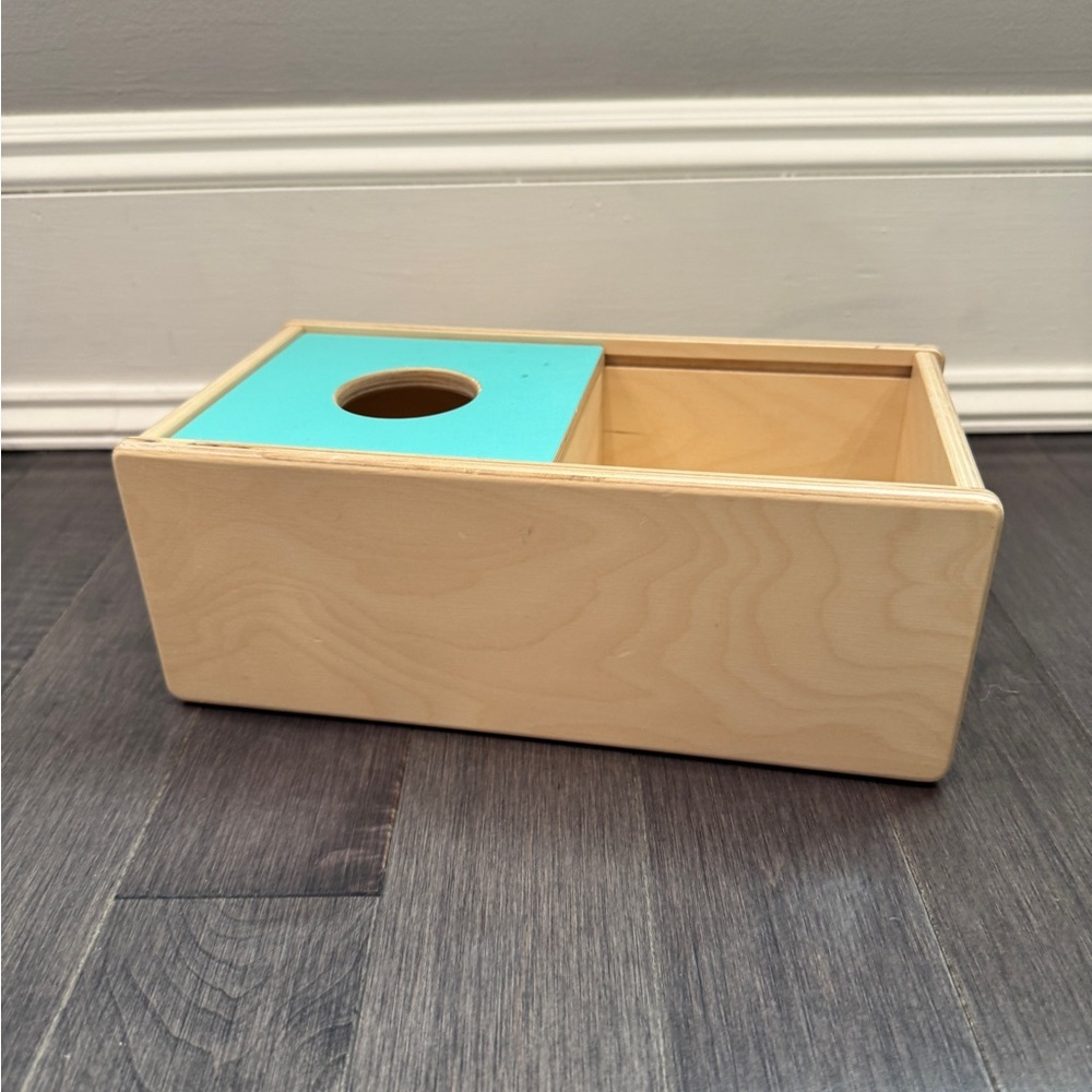Lovevery Sliding Top BoxThe Thinker Kit Wooden Fine Motor Toy Box Baby Toddler - Picture 6 of 10